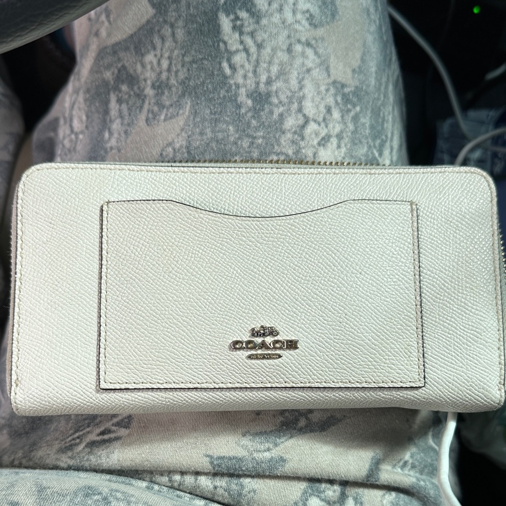 Coach Cream Leather Zip Wallet